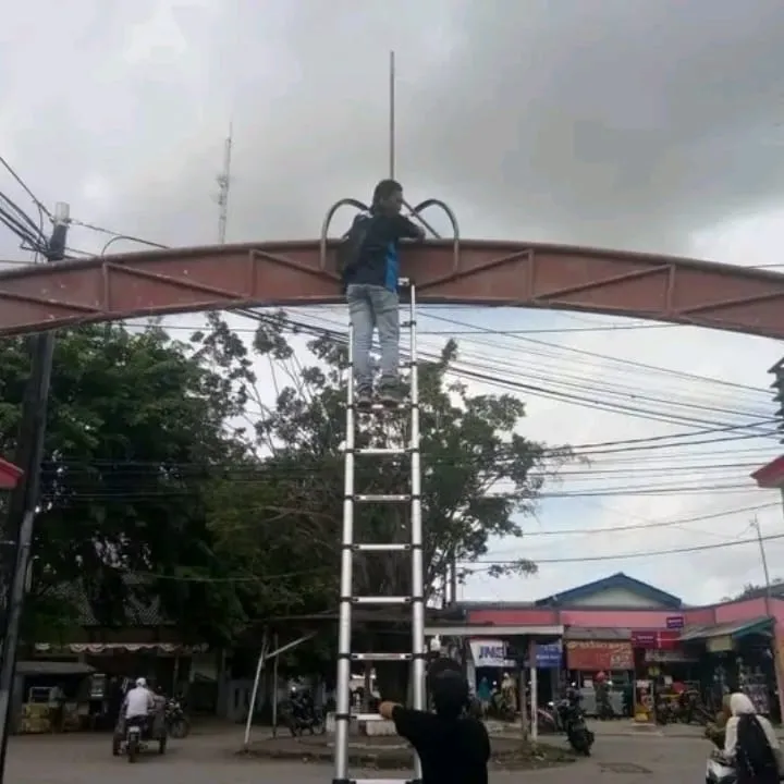 Azmi CCTV